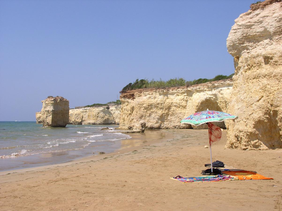Borghetto Mediterraneo 산타 마리아 델 포칼로 외부 사진